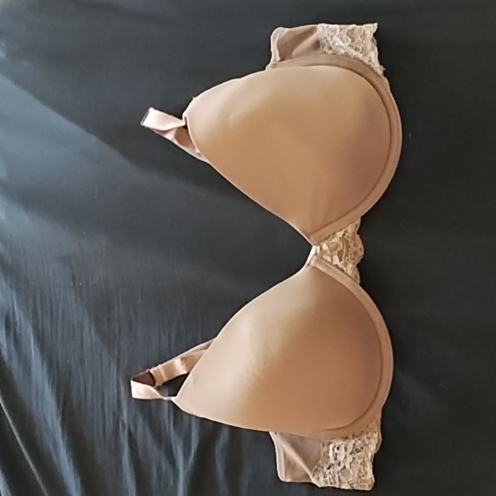 Ellen Tracy Underwire Bra 38C Lightly Padded With Lace Accents Adj Straps